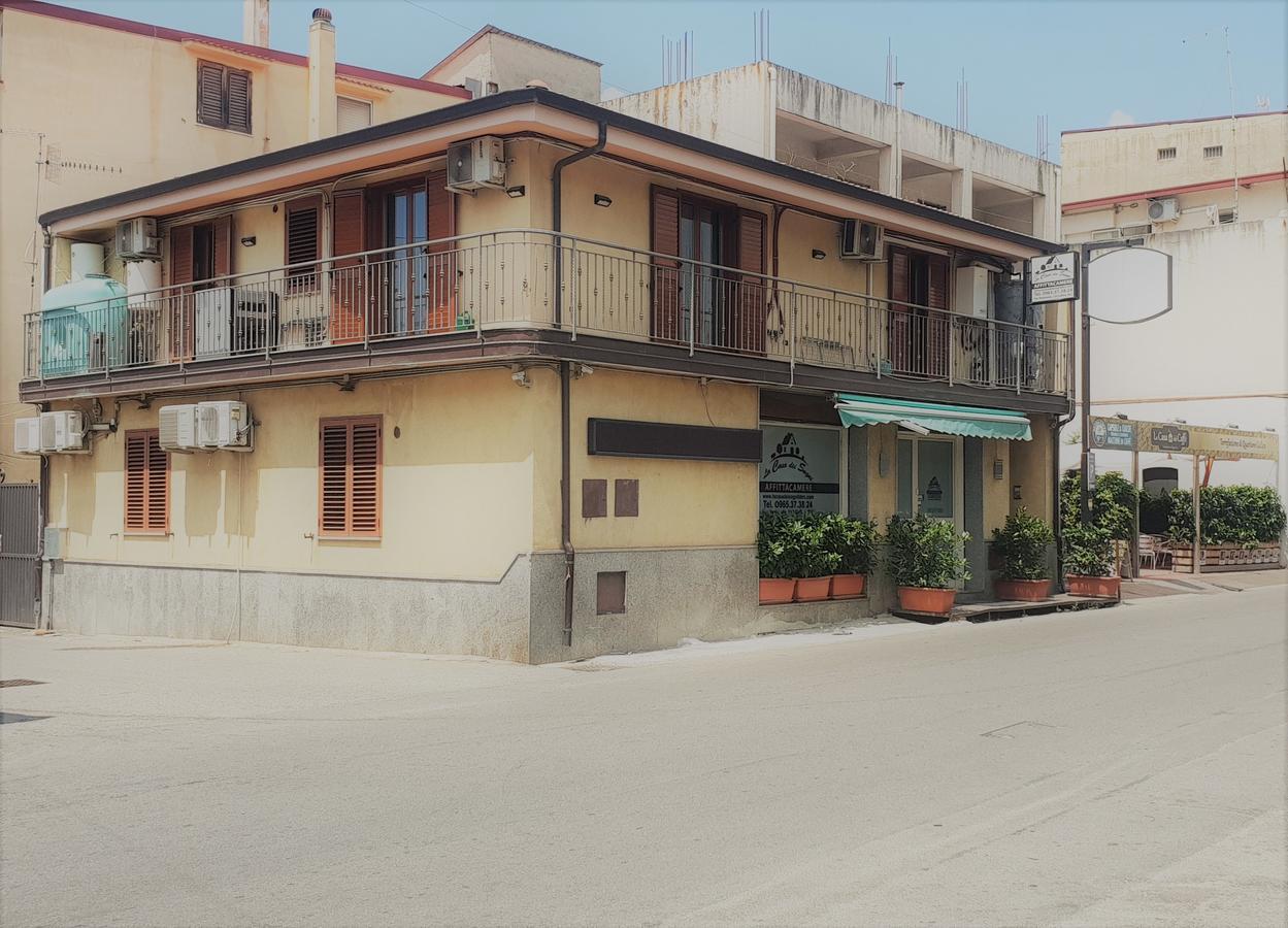 La Casa Dei Sogni Hotell Gallico Exteriör bild